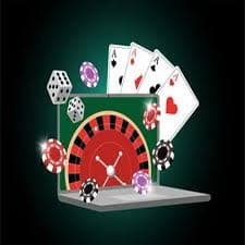 Dealer meja Texas Hold'em Bonus di studio mpo388 dengan kartu terlihat jelas